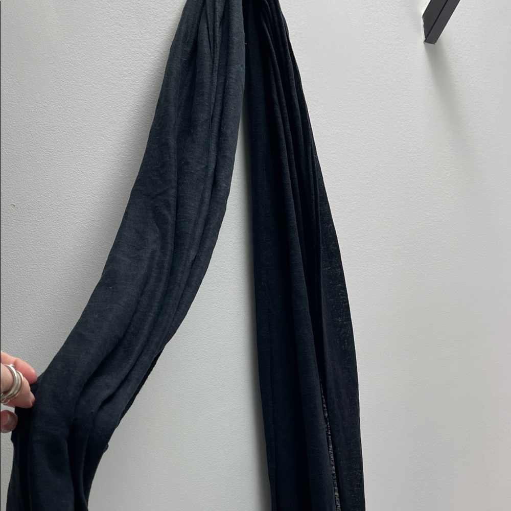 Black Scarf